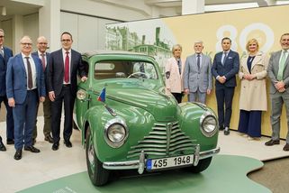 Motoristé mají mít na výběr, prohlásil Petr Pavel při návštěvě Škoda Auto - Garáž.cz